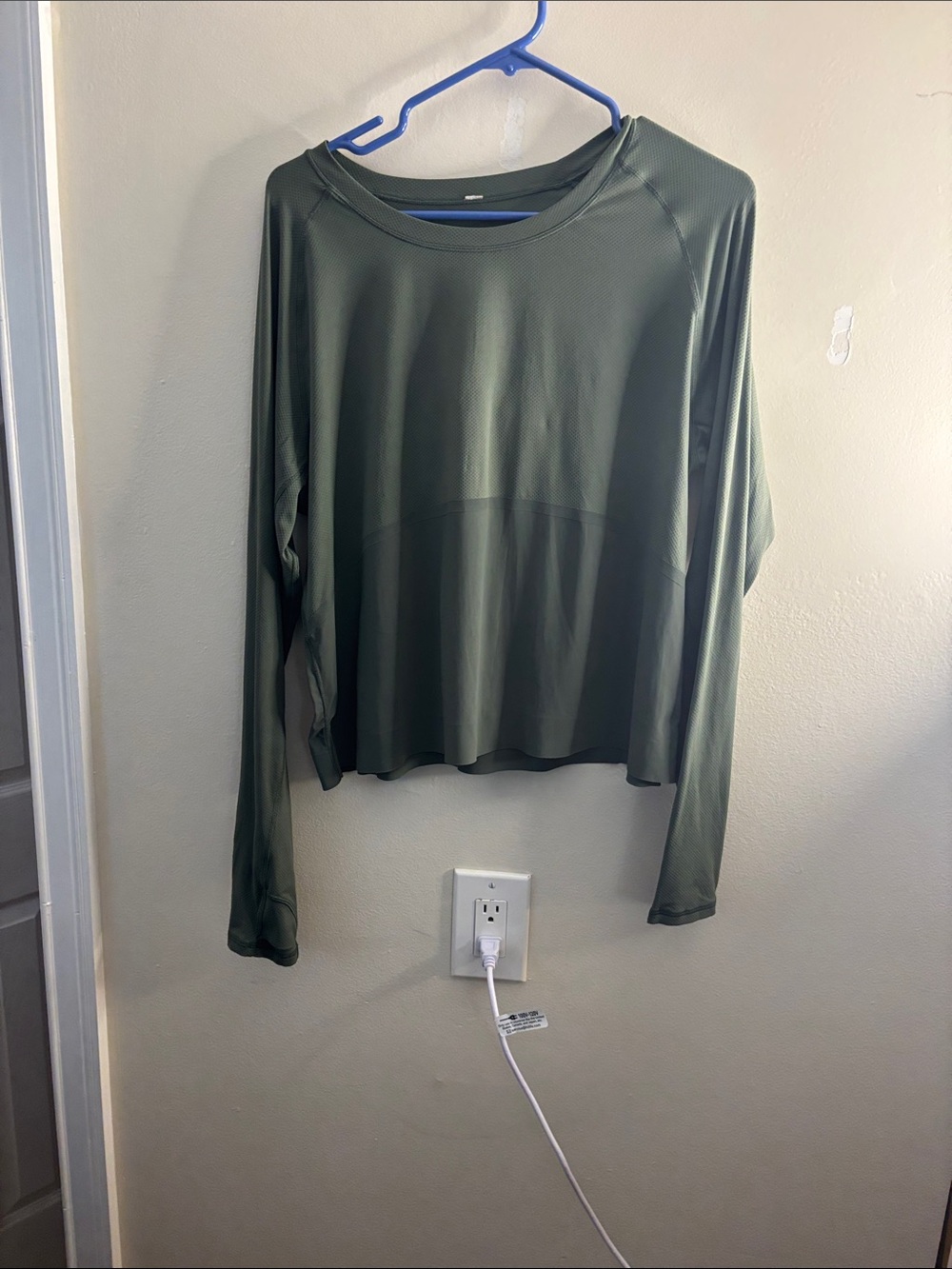 lululemon athletica Olive Green Long-Sleeve Crew Tee